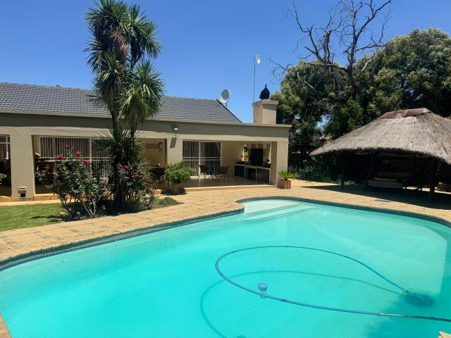 4 Bedroom House in Flamwood