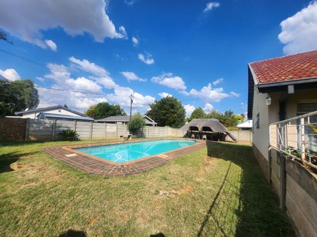 4 Bedroom House in Flamwood