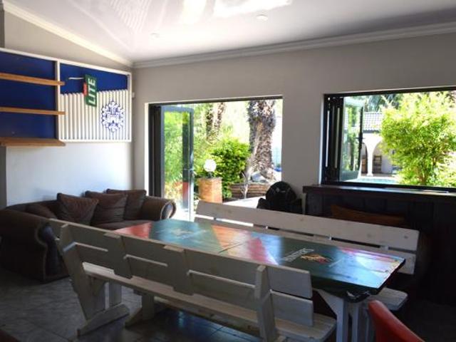 4 Bedroom House in Flamwood