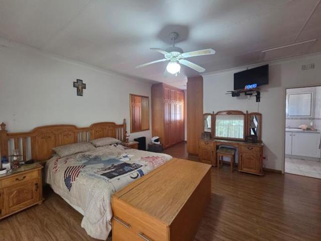 4 Bedroom House in Flamwood