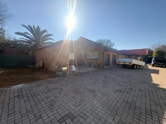 4 Bedroom House in Flimieda