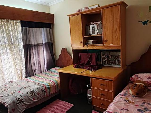4 Bedroom House in Flora Gardens
