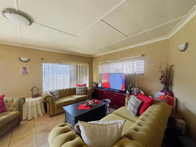 4 Bedroom House in Florentia