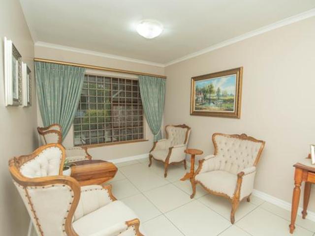 4 Bedroom House in Framesby