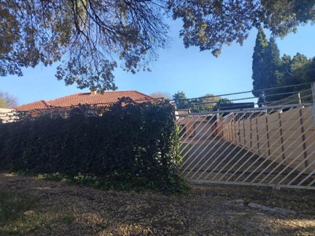4 Bedroom House in Franklin Roosevelt Park
