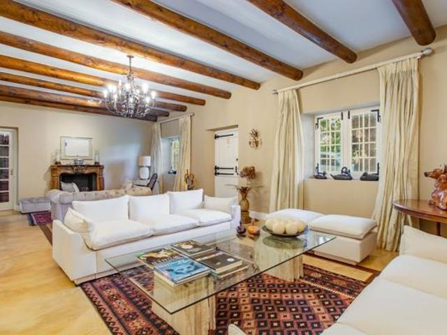 4 Bedroom House in Franschhoek
