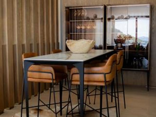 4 Bedroom House in Fresnaye
