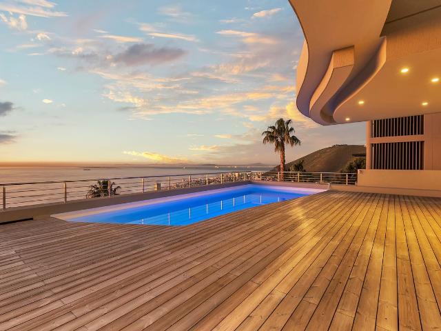 4 Bedroom House in Fresnaye