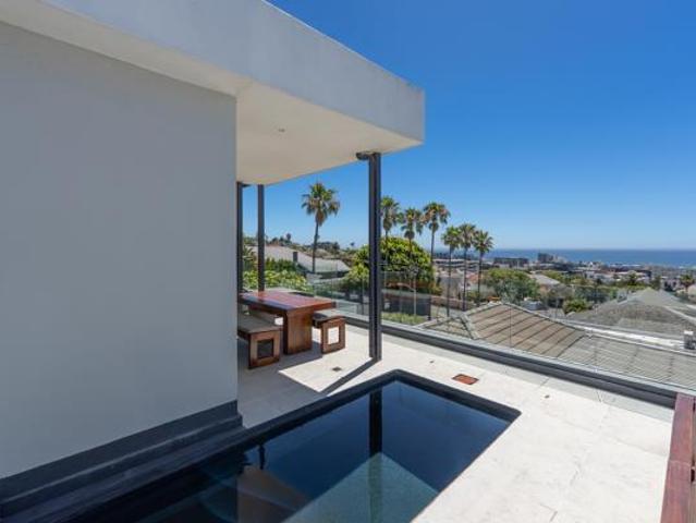 4 Bedroom House in Fresnaye