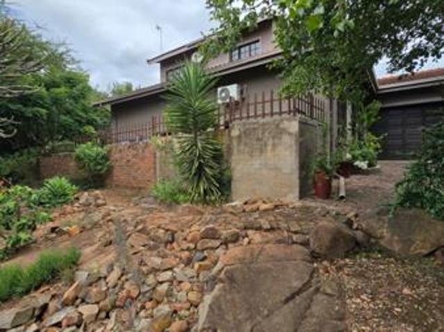 4 Bedroom House in Komatipoort