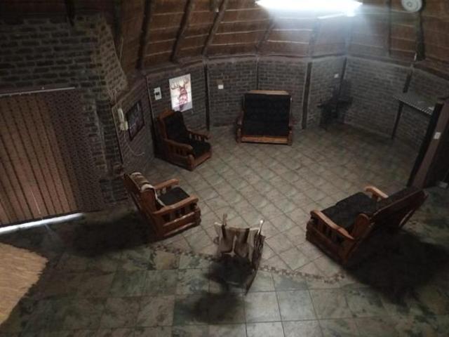 4 Bedroom House in Kookrus