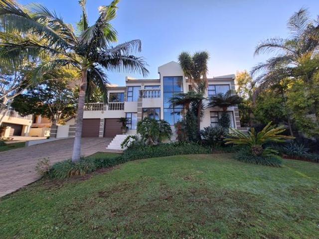 4 Bedroom House in Kosmos Ridge
