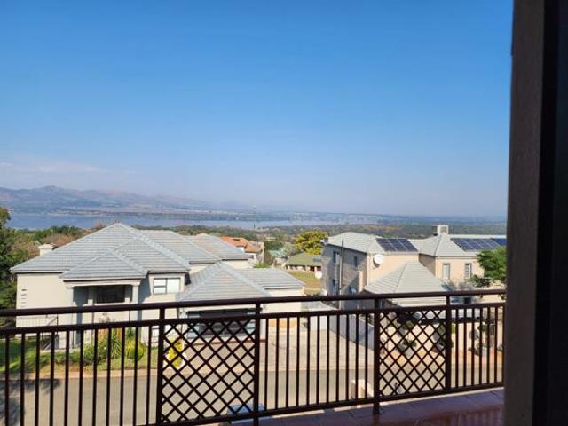 4 Bedroom House in Kosmos Ridge