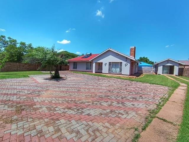 4 Bedroom House in Kathu