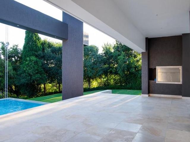 4 Bedroom House in Kaalplaats