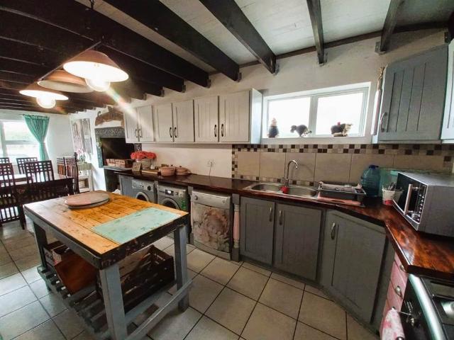 4 Bedroom House in Kabeljous