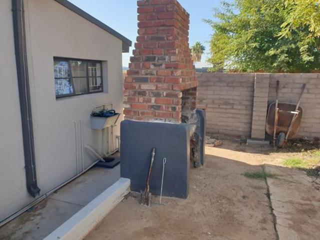4 Bedroom House in Kakamas
