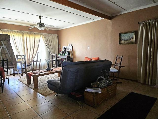 4 Bedroom House in Kanoneiland