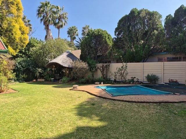 4 Bedroom House in Kanoniers Park