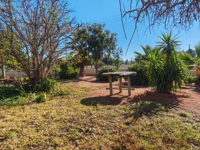 4 Bedroom House in Keimoes