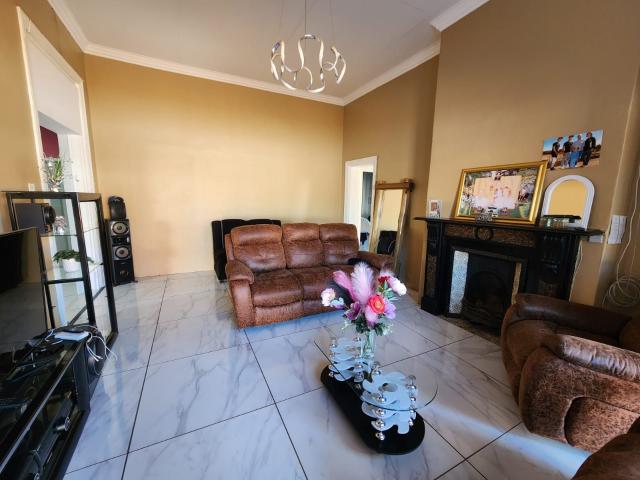 4 Bedroom House in Kimberley North