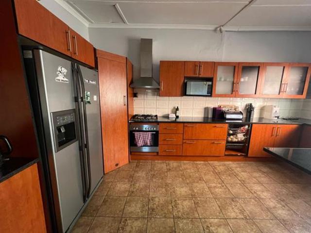 4 Bedroom House in King Williams Town Qonce