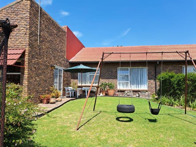 4 Bedroom House in Kinross