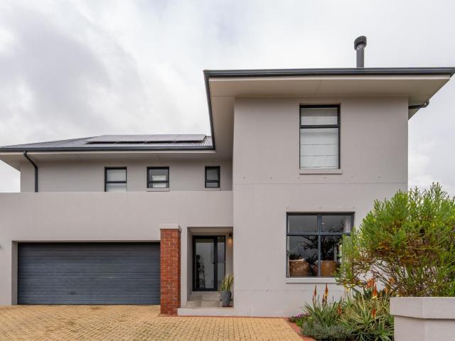 4 Bedroom House in Klein Parys