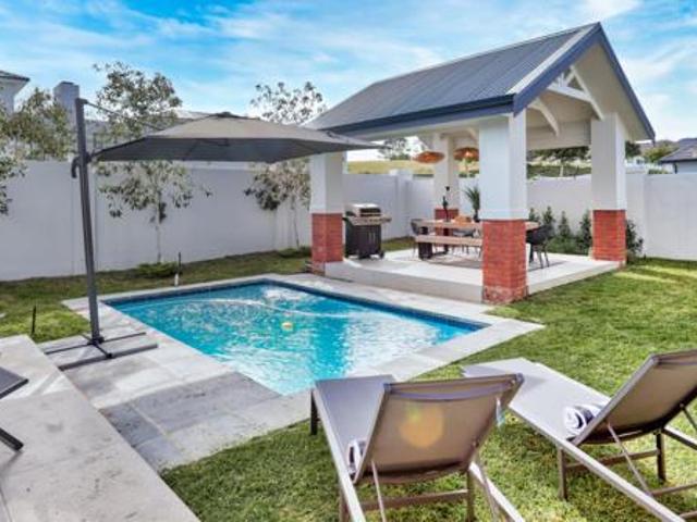 4 Bedroom House in Klein Parys