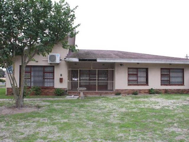 4 Bedroom House in Klipdam