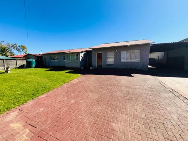 4 Bedroom House in Klipfontein