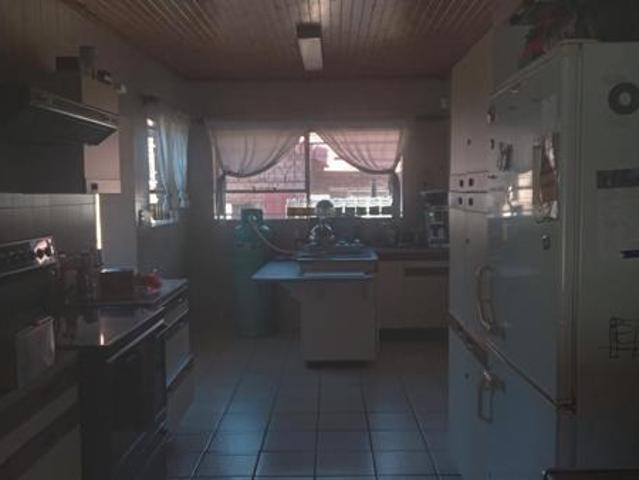 4 Bedroom House in Kloofendal