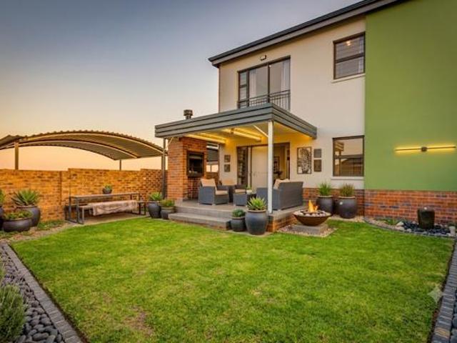 4 Bedroom House in Krugersdorp Central