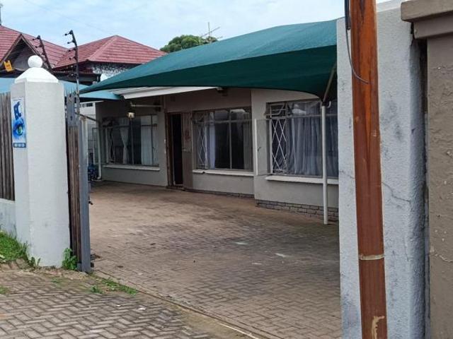 4 Bedroom House in Krugersdorp West