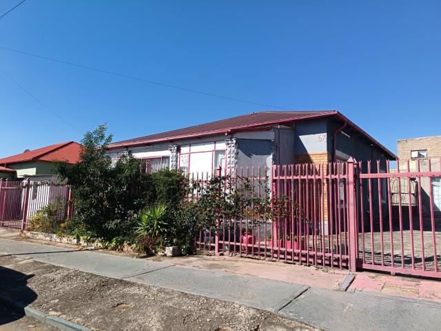 4 Bedroom House in Krugersdorp West