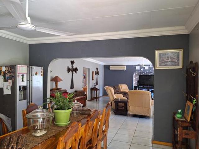 4 Bedroom House in Kranspoort
