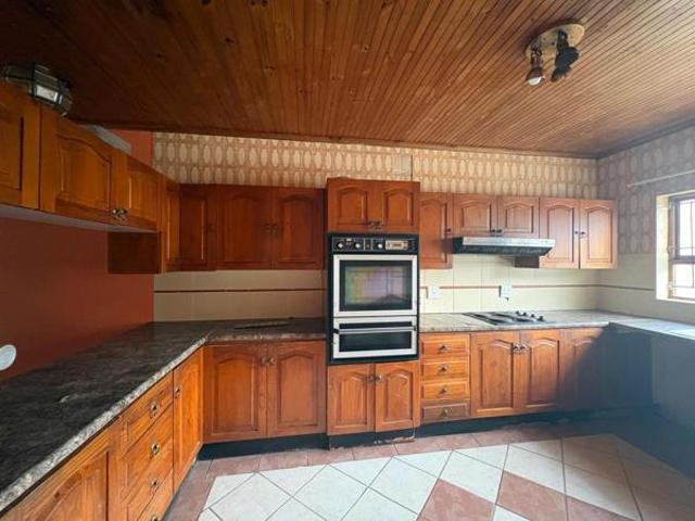 4 Bedroom House in Kwaford