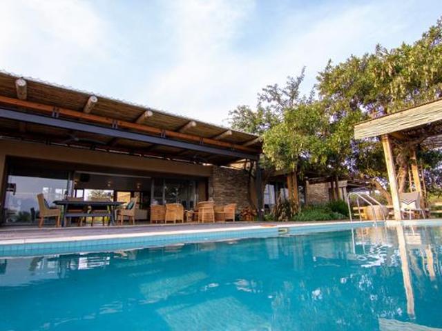 4 Bedroom House in Hoedspruit