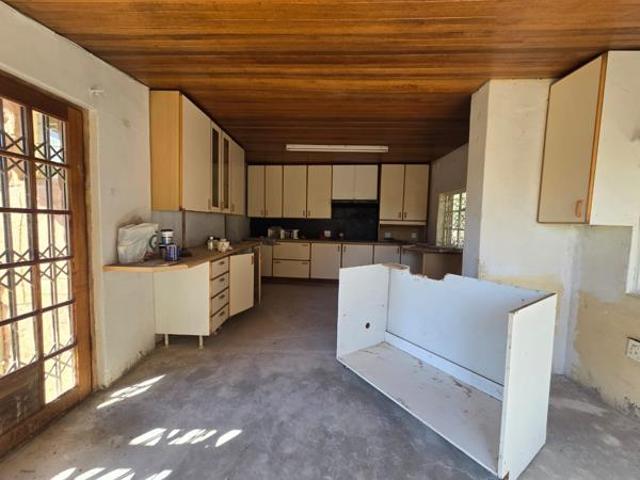 4 Bedroom House in Homestead Apple Orchards
