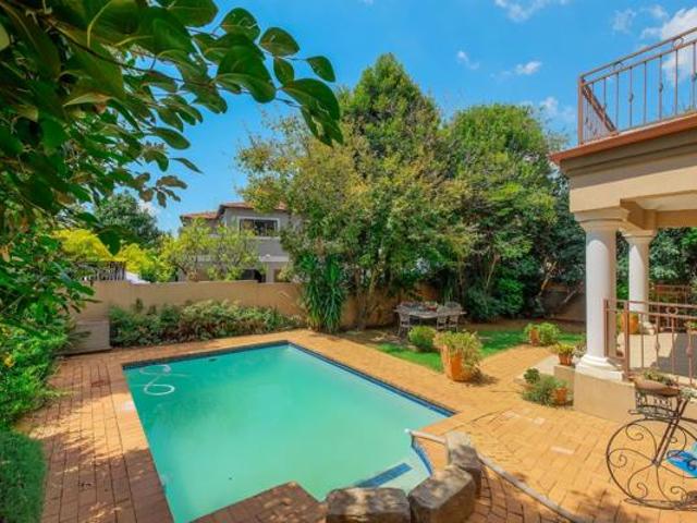 4 Bedroom House in Honeydew Ridge