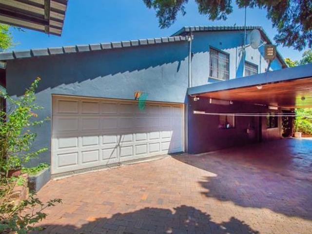 4 Bedroom House in Horison Park