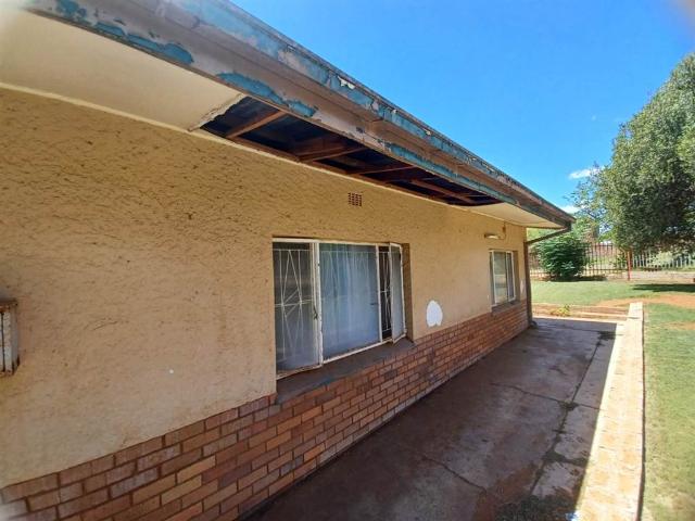 4 Bedroom House in Hartswater