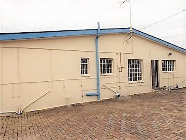 4 Bedroom House in Heuwelkruin