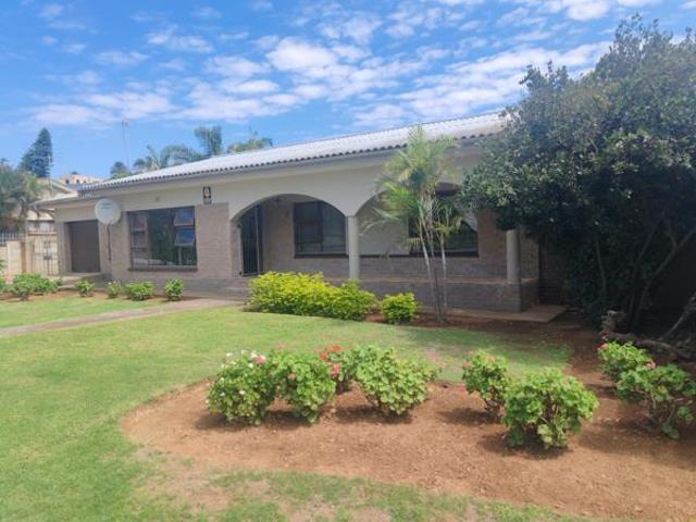 4 Bedroom House in Heuwelkruin