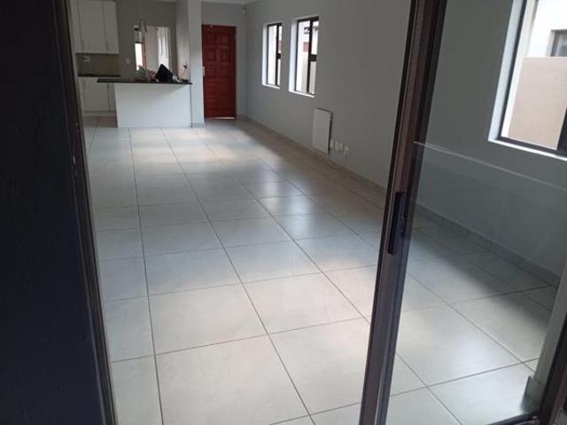 4 Bedroom House in Heuwelsig Estate