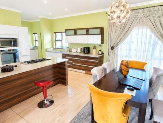 4 Bedroom House in Heuwelsig Estate