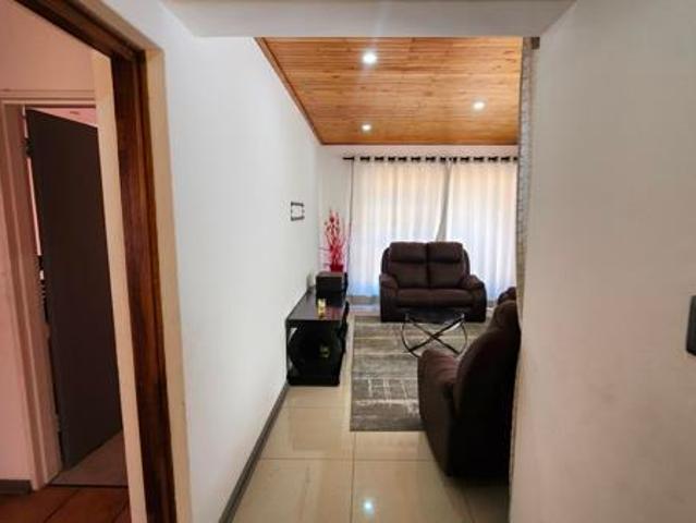 4 Bedroom House in Heuwelsig