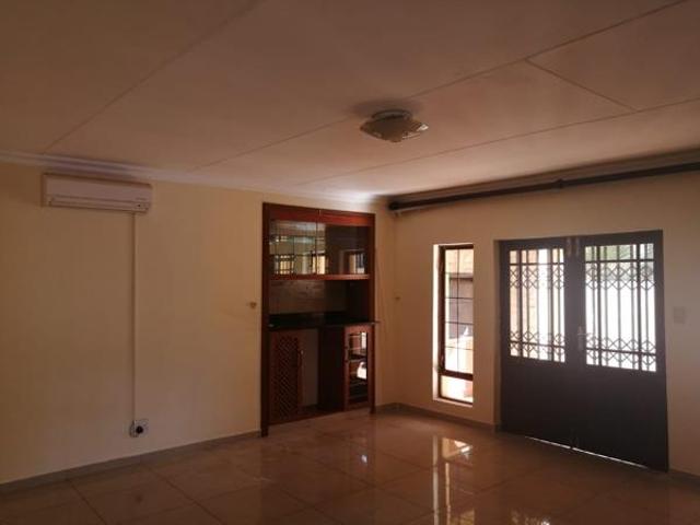 4 Bedroom House in Heatherview