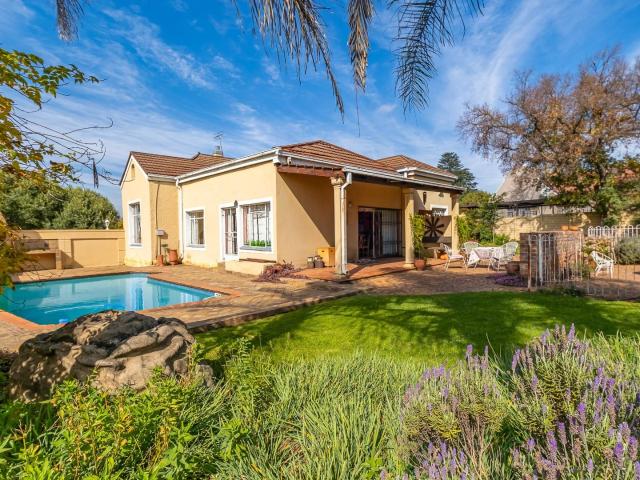 4 Bedroom House in Heidelberg Central