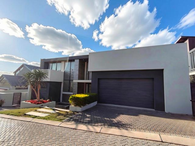 4 Bedroom House in Helderfontein Estate